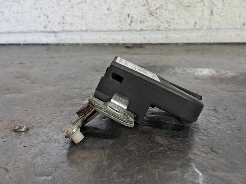 Recambio de cerradura maletero porton para seat leon (1m1) 1.9 tdi | 0.99 - ... 1.9 tdi | 0.99 - ... referencia OEM IAM   