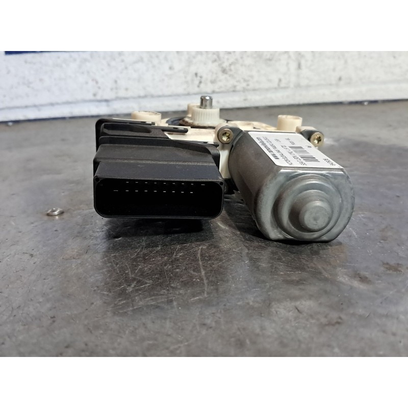 Recambio de motor elevalunas trasero izquierdo para seat leon (1m1) 1.9 tdi | 0.99 - ... 1.9 tdi | 0.99 - ... referencia OEM IAM