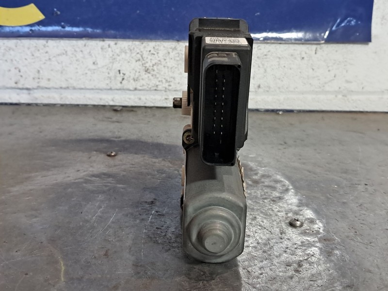 Recambio de motor elevalunas trasero derecho para seat leon (1m1) 1.9 tdi | 0.99 - ... 1.9 tdi | 0.99 - ... referencia OEM IAM  
