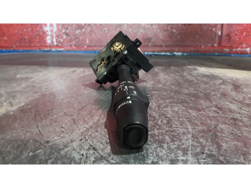 Recambio de mando limpia para nissan primera referencia OEM IAM    Recambio de mando limpia para nissan primera referencia OEM IAM