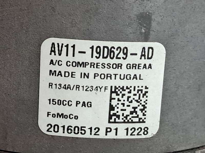 Recambio de compresor aire acondicionado para ford fiesta referencia OEM IAM AV1119D629AD  