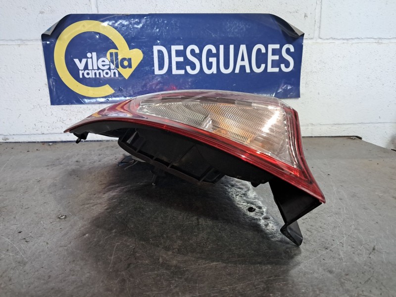 Recambio de piloto trasero izquierdo para ford fiesta referencia OEM IAM   