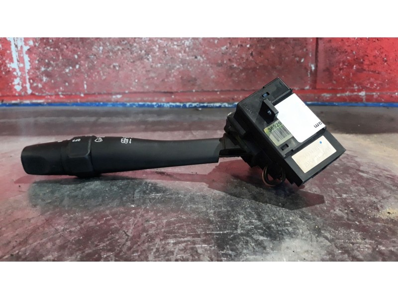 Recambio de mando limpia para nissan primera referencia OEM IAM    Recambio de mando limpia para nissan primera referencia OEM IAM