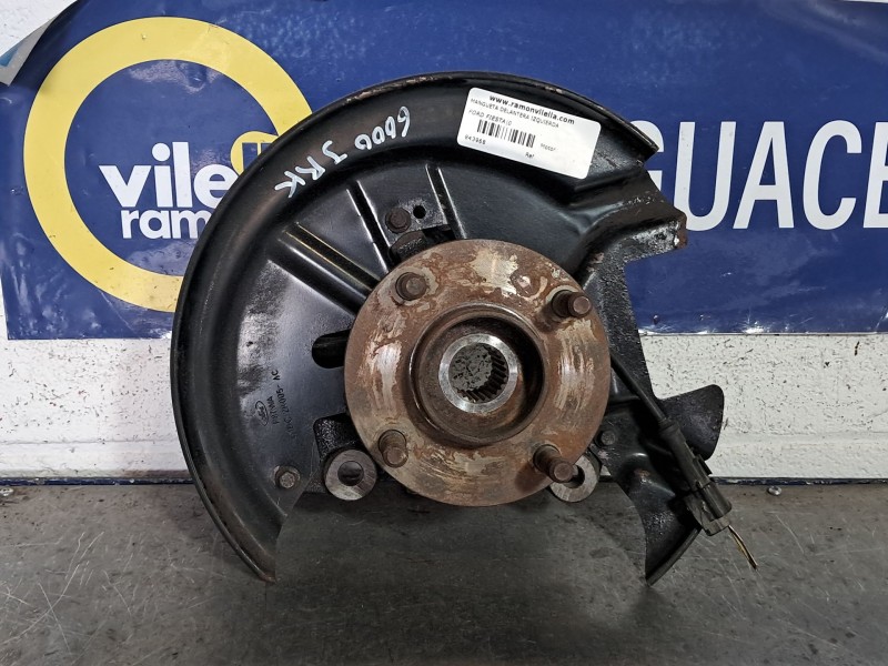 Recambio de mangueta delantera izquierda para ford fiesta referencia OEM IAM C1BC2K005AC  