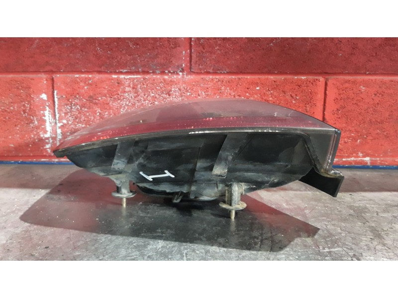 Recambio de piloto trasero izquierdo para fiat stilo (192)  | 0.01 - ...  | 0.01 - ... referencia OEM IAM   