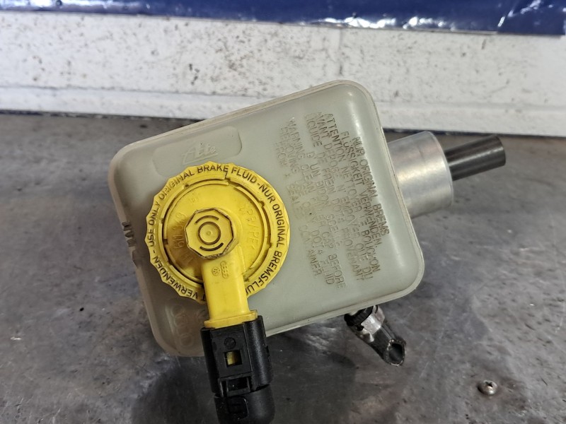 Recambio de bomba freno para seat leon (1m1) 1.9 tdi | 0.99 - ... 1.9 tdi | 0.99 - ... referencia OEM IAM   