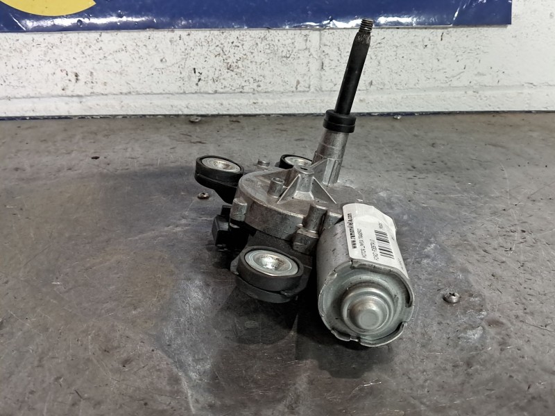 Recambio de motor limpia trasero para ford fiesta referencia OEM IAM   