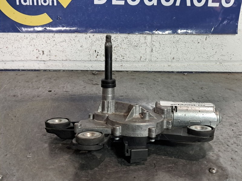 Recambio de motor limpia trasero para ford fiesta referencia OEM IAM   