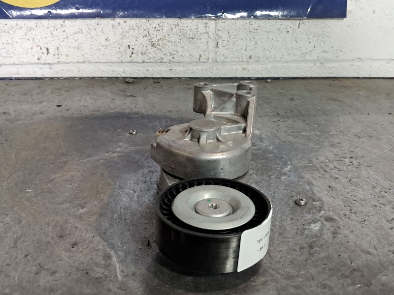 Recambio de tensor correa auxiliar para seat leon (1m1) 1.9 tdi | 0.99 - ... 1.9 tdi | 0.99 - ... referencia OEM IAM   