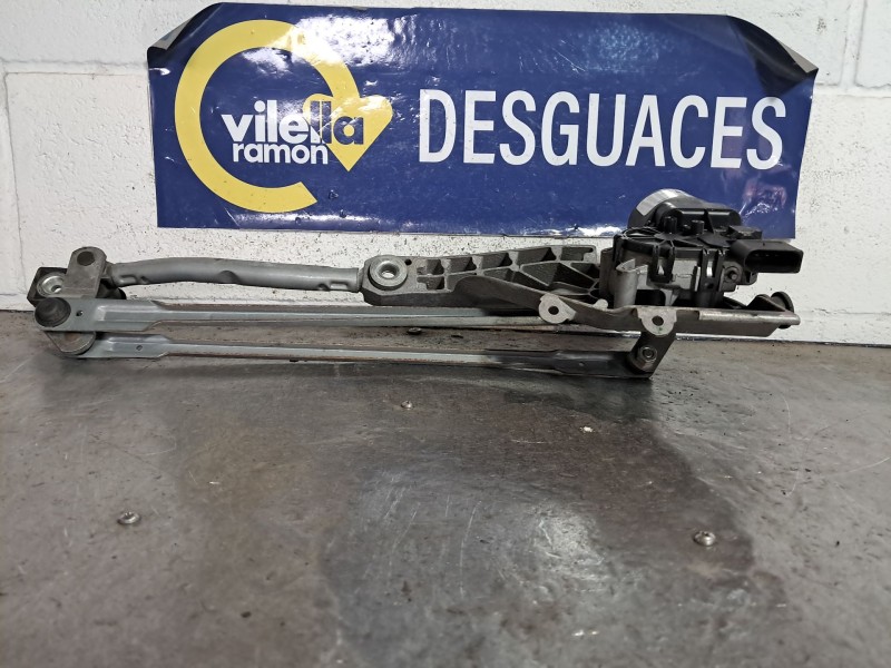 Recambio de motor limpia delantero para ford fiesta referencia OEM IAM   
