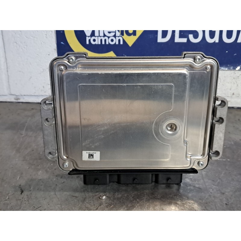 Recambio de centralita motor uce para volvo v50 familiar  | 0.04 - ...  | 0.04 - ... referencia OEM IAM 0281016590  