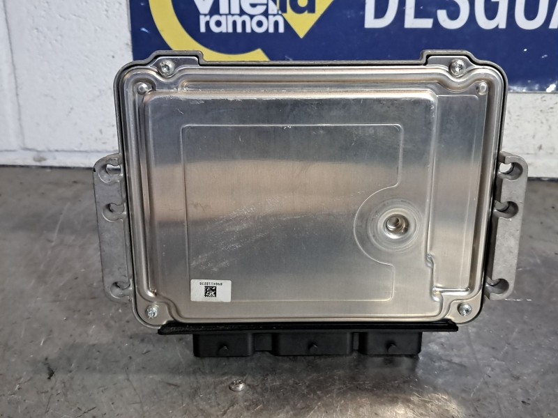 Recambio de centralita motor uce para volvo v50 familiar  | 0.04 - ...  | 0.04 - ... referencia OEM IAM 0281016590  