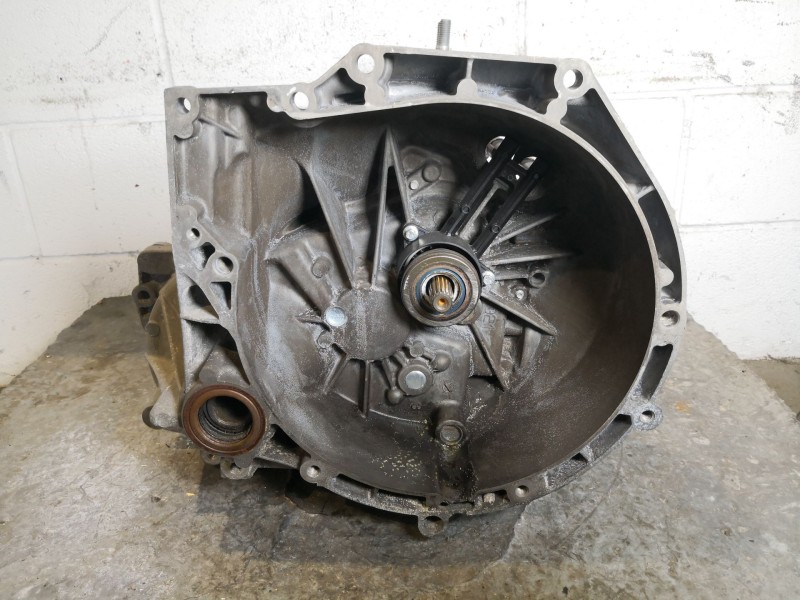 Recambio de caja cambios para ford fiesta referencia OEM IAM BA6R7002ABG  