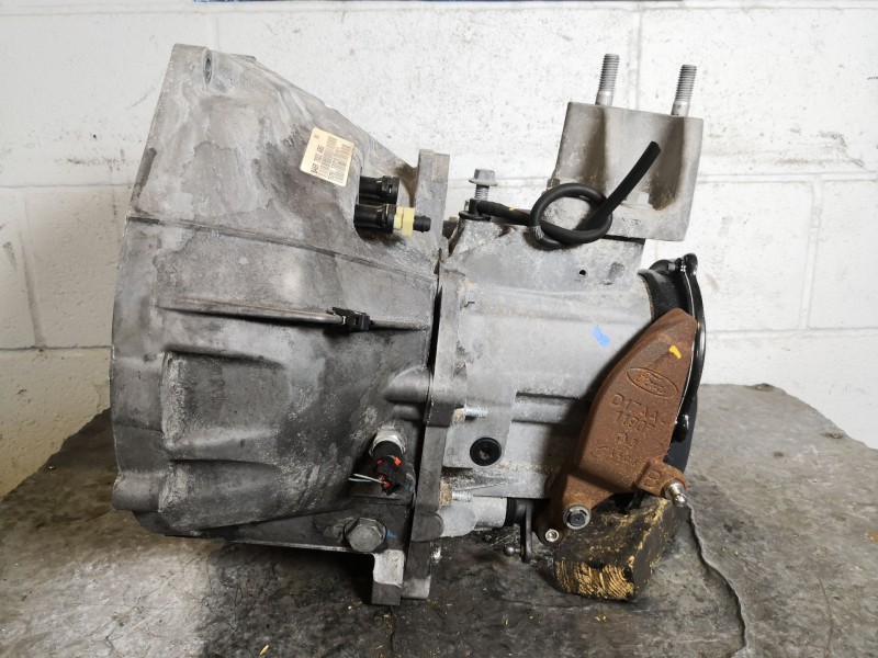 Recambio de caja cambios para ford fiesta referencia OEM IAM BA6R7002ABG  