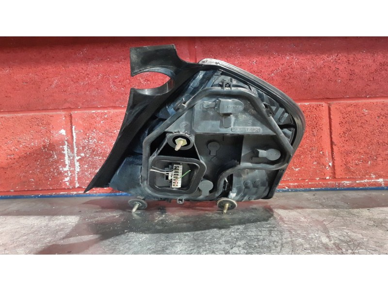 Recambio de piloto trasero izquierdo para fiat stilo (192)  | 0.01 - ...  | 0.01 - ... referencia OEM IAM   