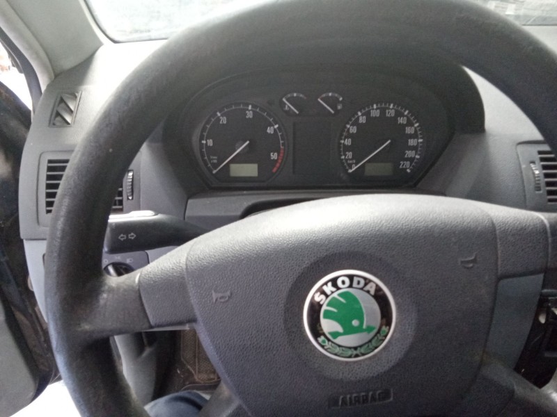 skoda fabia (6y2/6y3) del año 2001