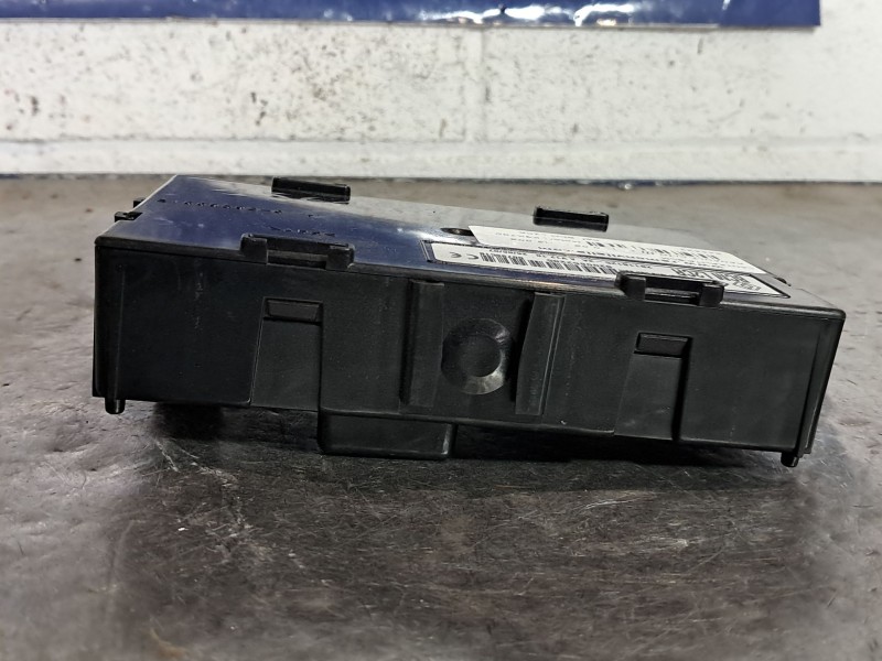 Recambio de centralita bcm para renault clio iii  | 0.05 - ...  | 0.05 - ... referencia OEM IAM BCML2CR  