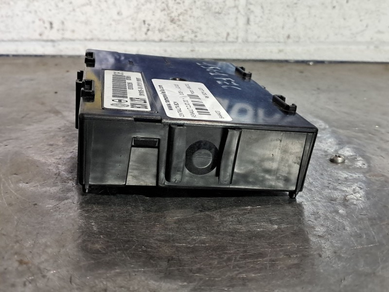 Recambio de centralita bcm para renault clio iii  | 0.05 - ...  | 0.05 - ... referencia OEM IAM BCML2CR  