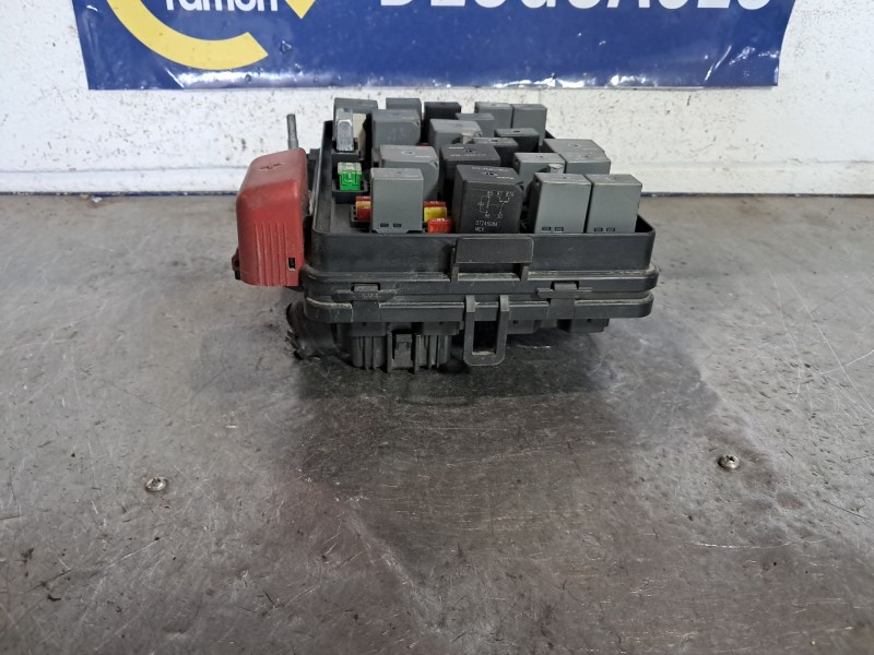 Recambio de caja reles fusibles para chevrolet hhr  | 0.07 - ...  | 0.07 - ... referencia OEM IAM   