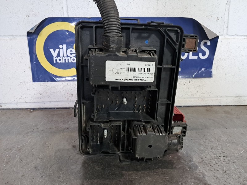 Recambio de caja reles fusibles para chevrolet hhr  | 0.07 - ...  | 0.07 - ... referencia OEM IAM   