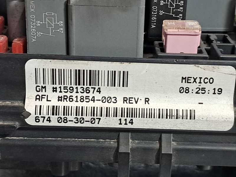 Recambio de caja reles fusibles para chevrolet hhr  | 0.07 - ...  | 0.07 - ... referencia OEM IAM   