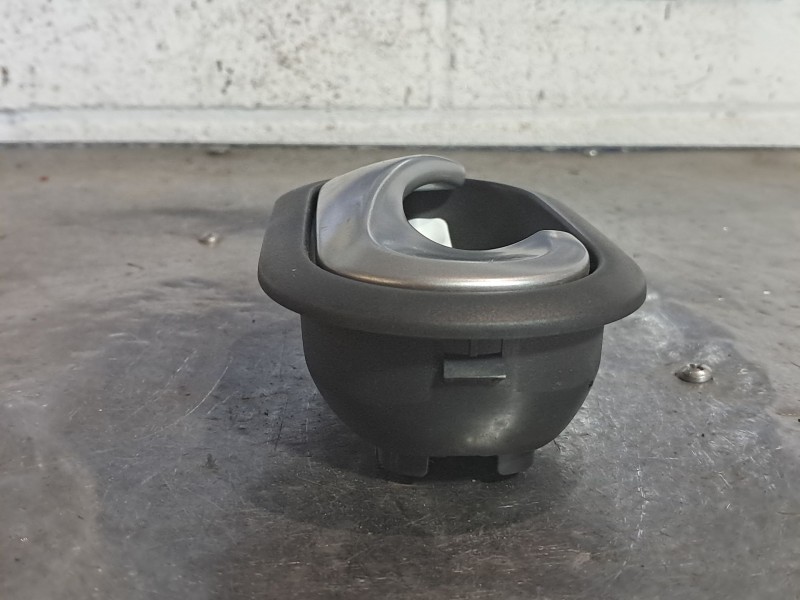 Recambio de maneta interior delantera derecha para renault clio iii  | 0.05 - ...  | 0.05 - ... referencia OEM IAM   