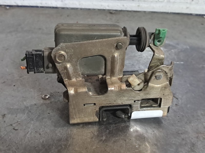 Recambio de cerradura puerta delantera derecha para renault 19 (b/c/l53) 1.8 referencia OEM IAM   