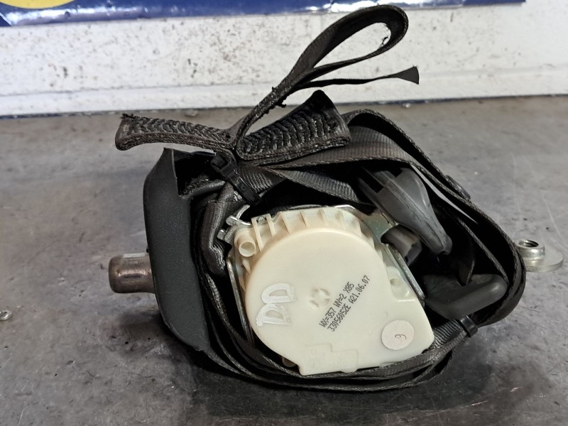Recambio de cinturon seguridad delantero derecho para renault clio iii  | 0.05 - ...  | 0.05 - ... referencia OEM IAM   