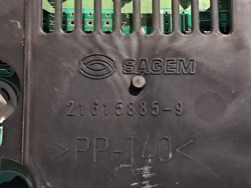 Recambio de cuadro instrumentos para citroen xsara 1.9 d attraction referencia OEM IAM   