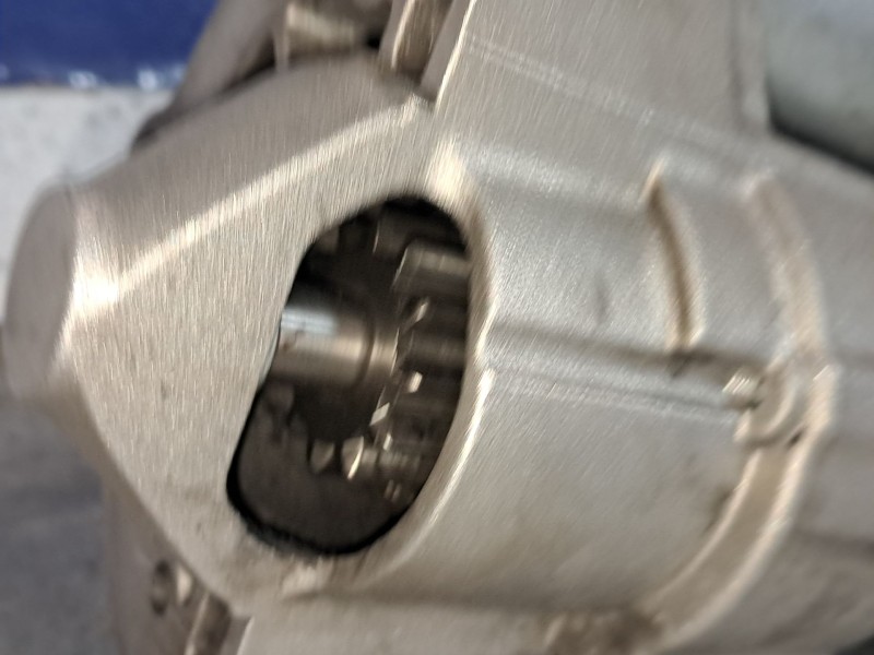 Recambio de motor arranque para citroen xsara picasso 1.8 16v referencia OEM IAM M000T  