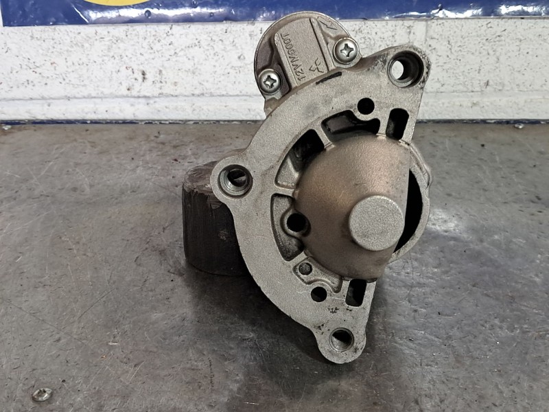 Recambio de motor arranque para citroen xsara picasso 1.8 16v referencia OEM IAM M000T  
