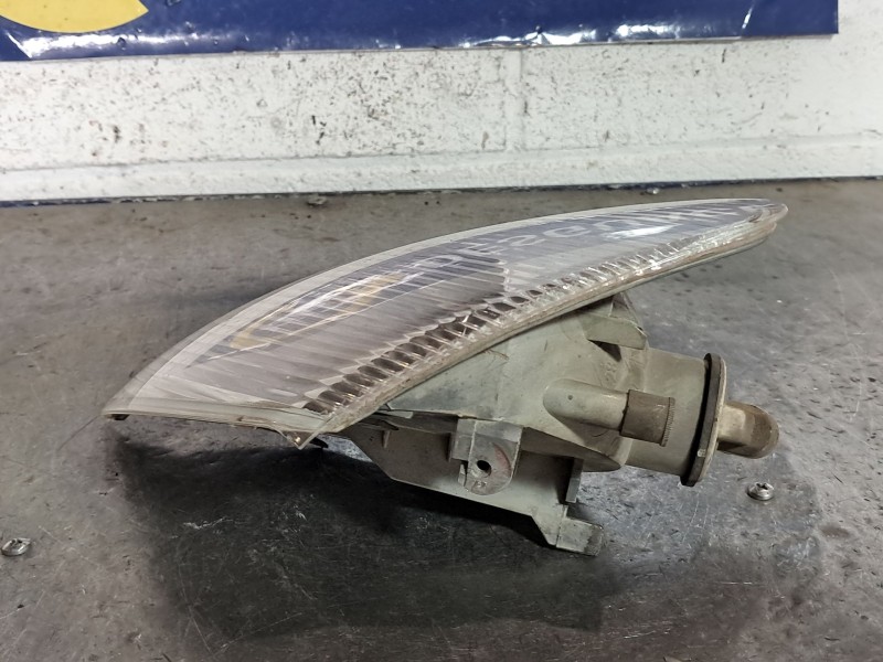 Recambio de piloto delantero derecho para renault megane europa 1.6e 75 referencia OEM IAM   