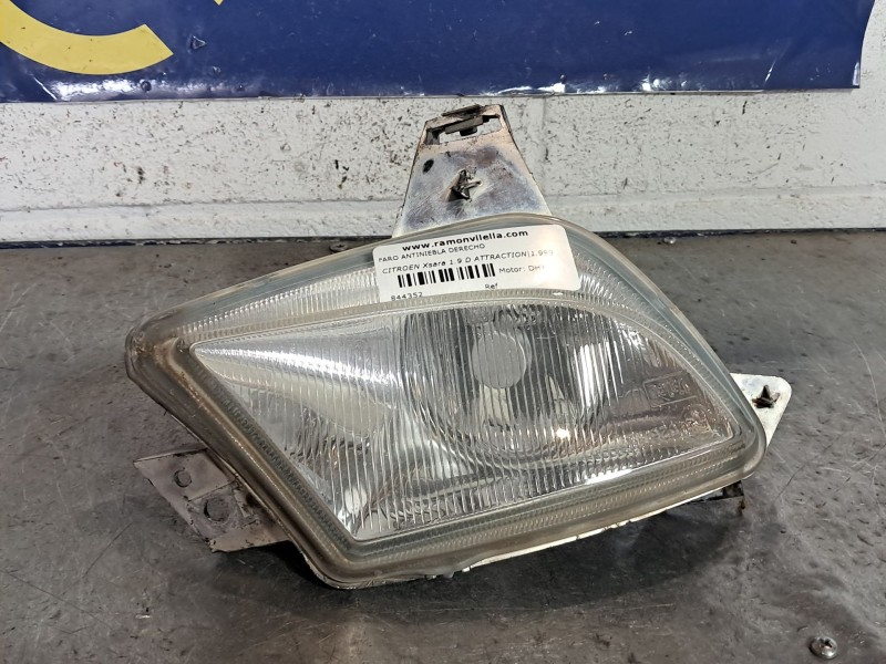 Recambio de faro antiniebla derecho para citroen xsara 1.9 d attraction referencia OEM IAM   