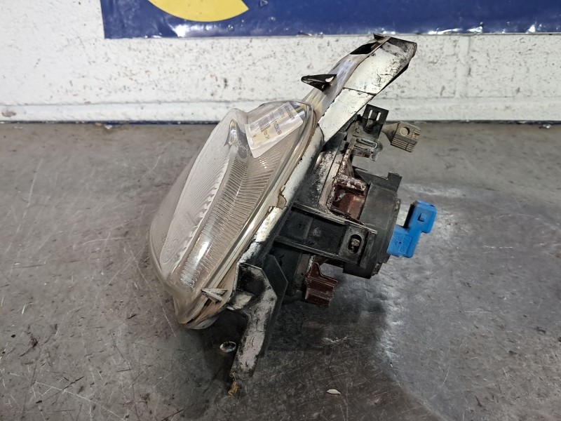 Recambio de faro antiniebla derecho para citroen xsara 1.9 d attraction referencia OEM IAM   