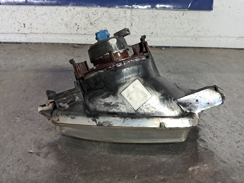 Recambio de faro antiniebla derecho para citroen xsara 1.9 d attraction referencia OEM IAM   