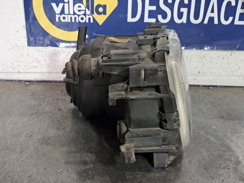 Recambio de faro derecho para audi 80 80 1.9 tdi referencia OEM IAM 1307022102  