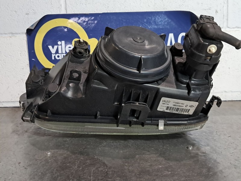 Recambio de faro izquierdo para renault megane europa 1.6e 75 referencia OEM IAM   