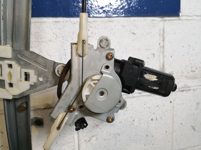 Recambio de elevalunas trasero derecho para daewoo lacetti 1.6 cat referencia OEM IAM   