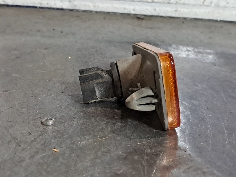 Recambio de piloto lateral izquierdo para chevrolet hhr  | 0.07 - ...  | 0.07 - ... referencia OEM IAM   