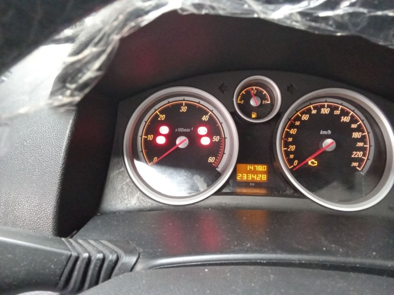 opel astra gtc del año 2006