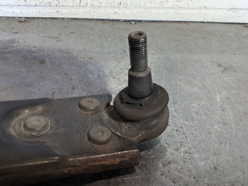 Recambio de brazo suspension inferior delantero izquierdo para ford c-max (cb3)  | ...  | ... referencia OEM IAM   