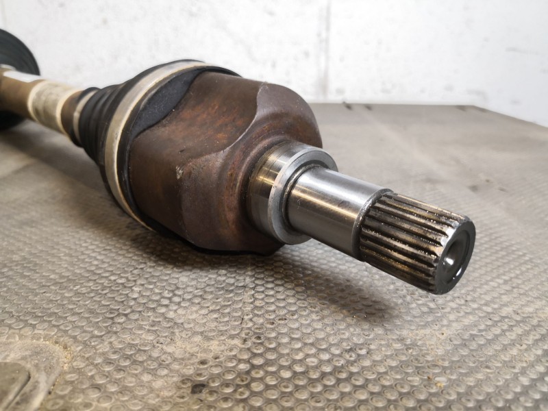 Recambio de transmision delantera izquierda para peugeot 308 premium 1.6 vti 120 referencia OEM IAM   