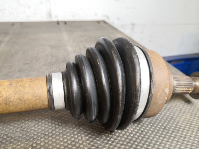 Recambio de puente delantero para renault clio iii  | 0.05 - ...  | 0.05 - ... referencia OEM IAM   