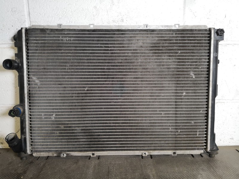 Recambio de radiador agua para renault megane europa 1.6e 75 referencia OEM IAM   