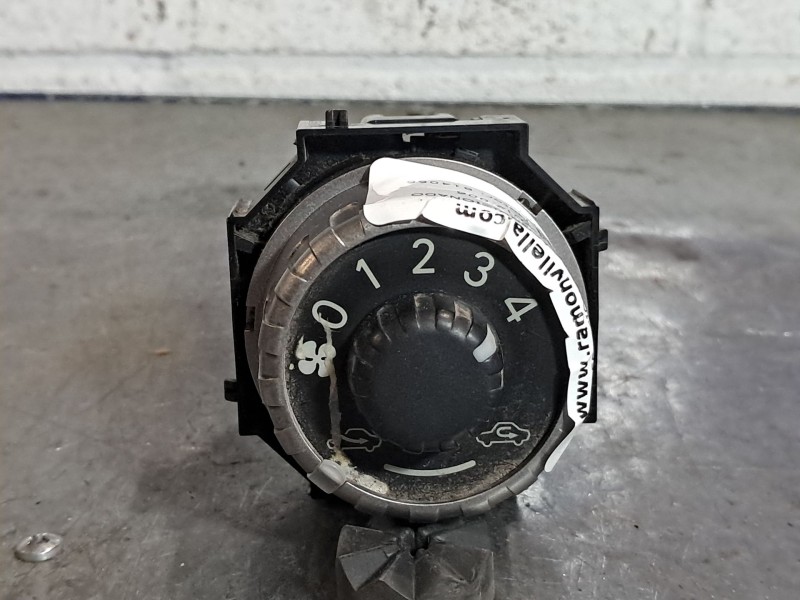 Recambio de mando calefaccion aire acondicionado para daihatsu terios 1.5 sx 4wd referencia OEM IAM   