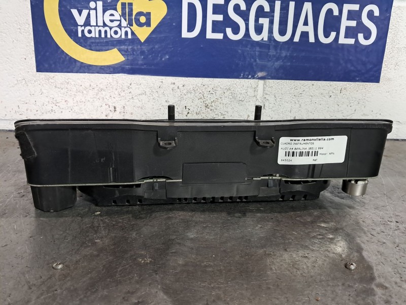 Recambio de cuadro instrumentos para audi a4 berlina (b5) 1.9 tdi referencia OEM IAM 88311300  