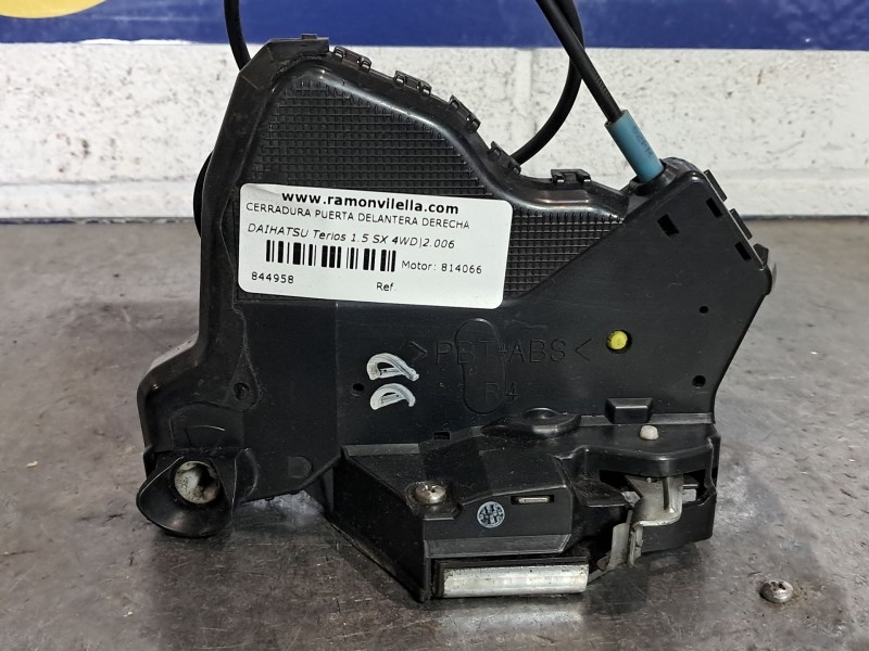 Recambio de cerradura puerta delantera derecha para daihatsu terios 1.5 sx 4wd referencia OEM IAM   