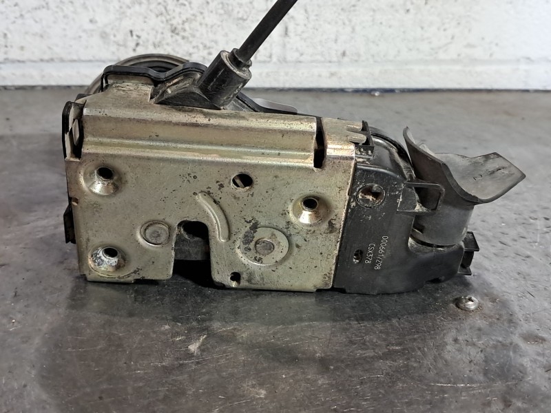 Recambio de cerradura puerta delantera izquierda para daihatsu terios 1.5 sx 4wd referencia OEM IAM   