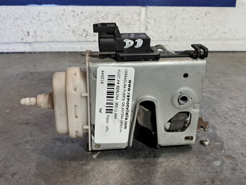 Recambio de cerradura puerta delantera derecha para audi a4 berlina (b5) 1.9 tdi referencia OEM IAM 4D1837016D  