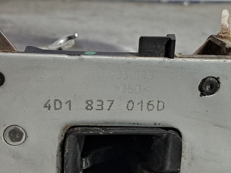 Recambio de cerradura puerta delantera derecha para audi a4 berlina (b5) 1.9 tdi referencia OEM IAM 4D1837016D  